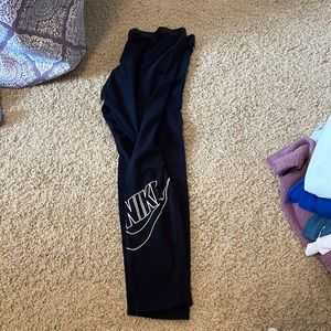 Black, cotton, Nike leggings!!